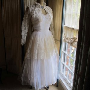 wedding dresshttp://www.etsy.com/listing/97790456/ruched-tulle-bodice-wedding-gown-with?ref=sr_gallery_18&ga_search_query=bolero&ga_order=most_relevant&ga_view_type=gallery&ga_ship_to=ZZ&ga_search_type=vintage